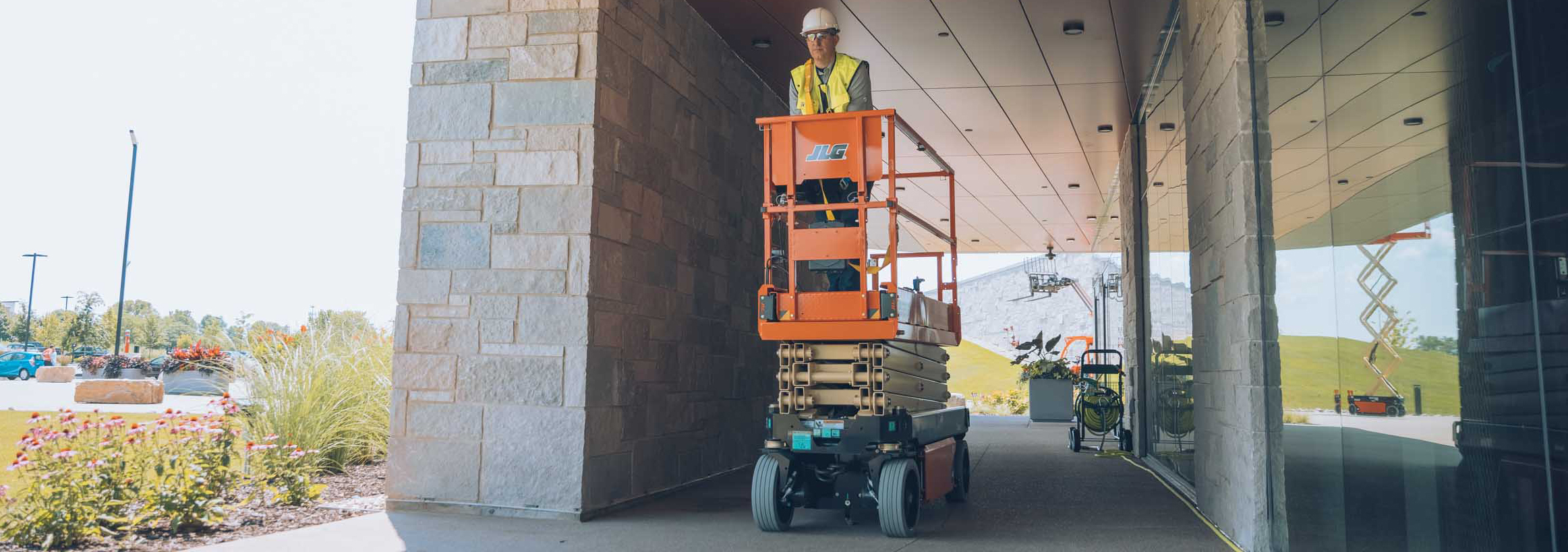 JLG Industries ES2632M