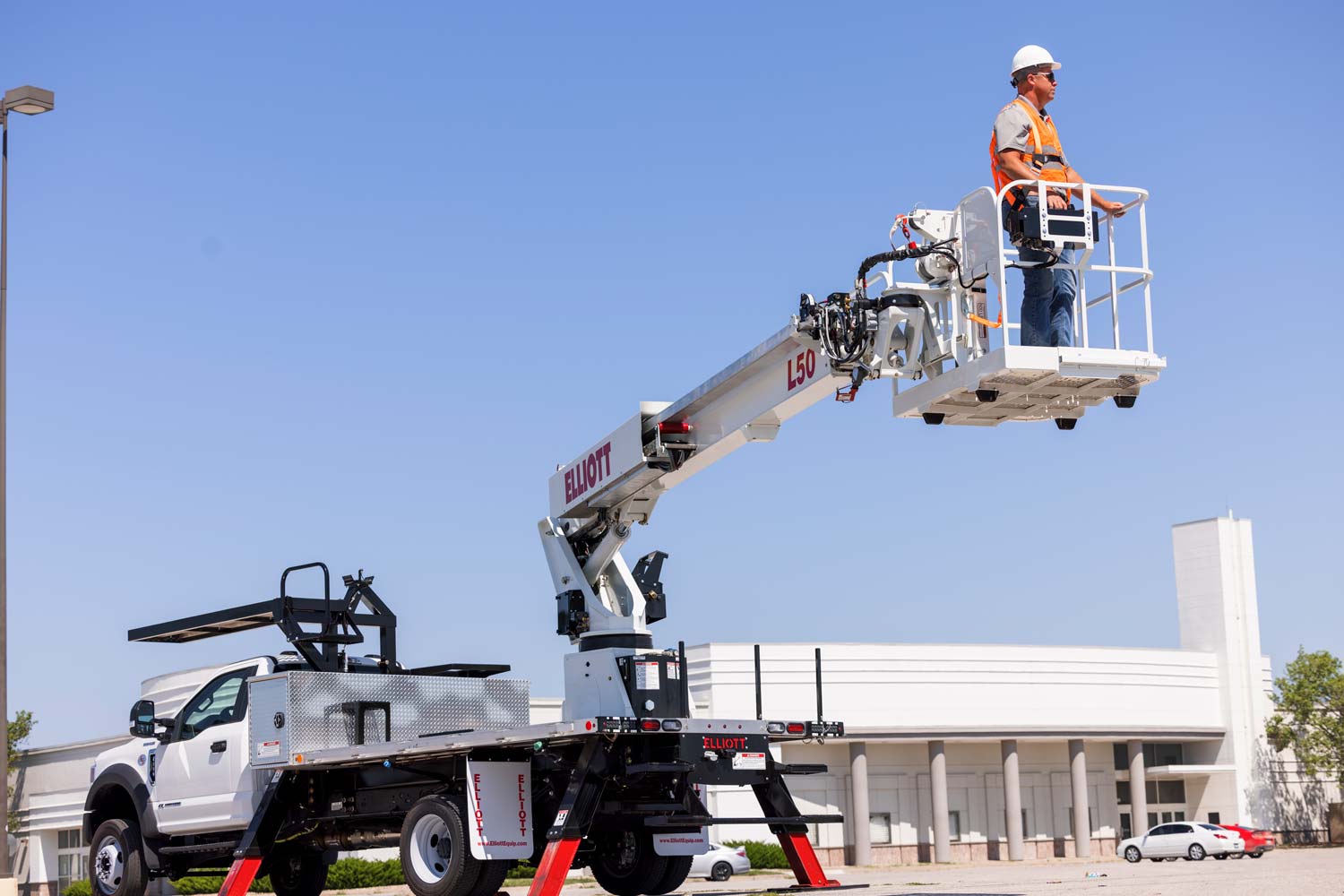 Elliott L50 HiReach