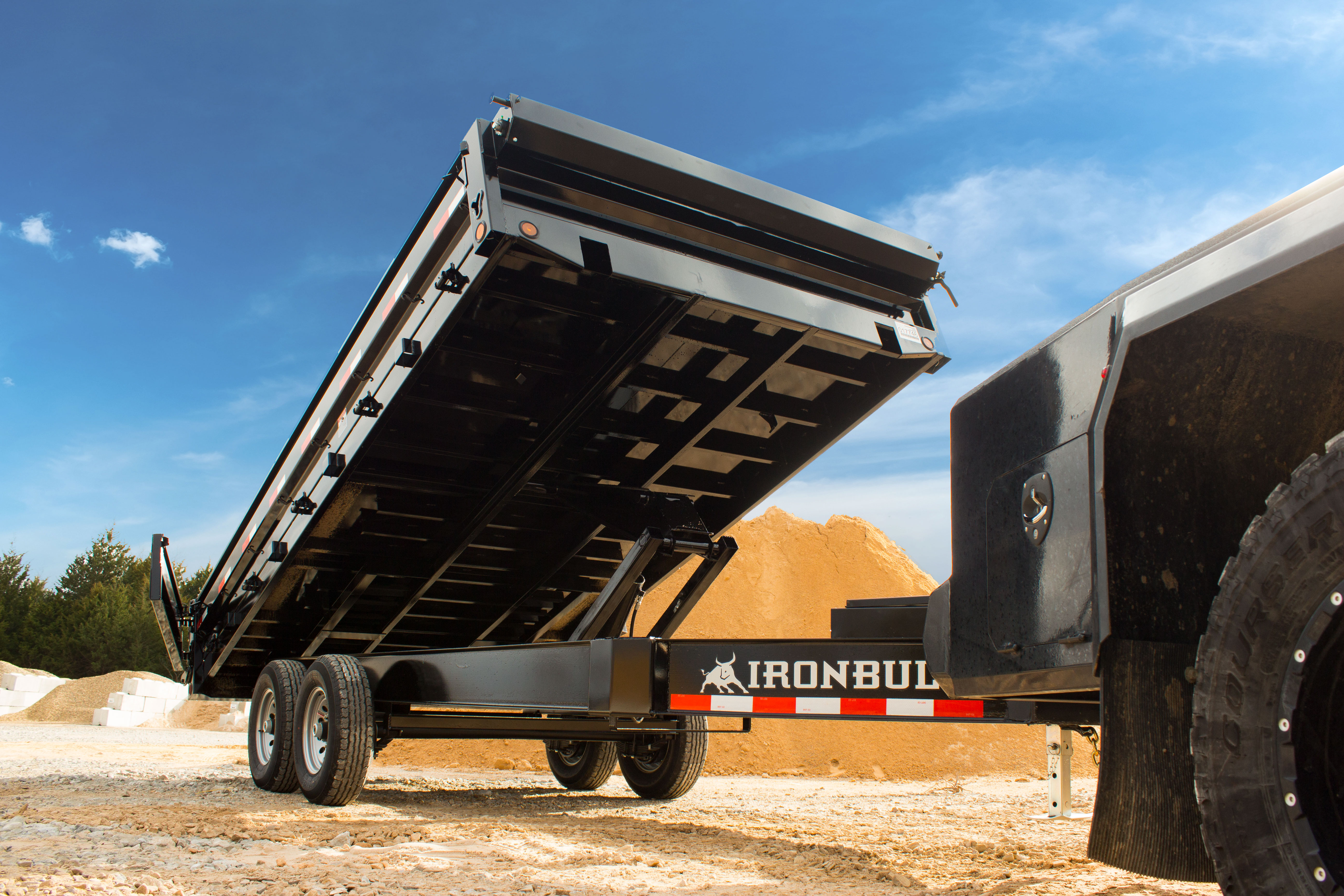 Iron Bull DDP14 Deckover with fold down sides
