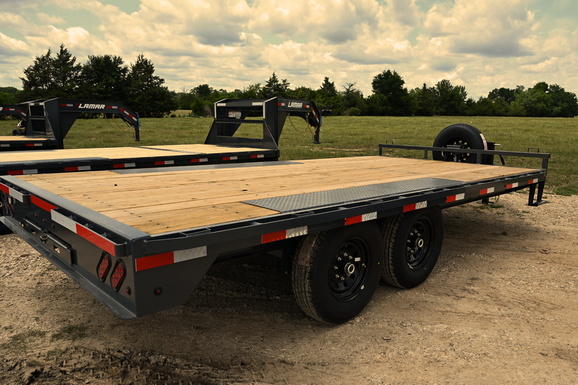 Lamar Trailers Deckover (F8)