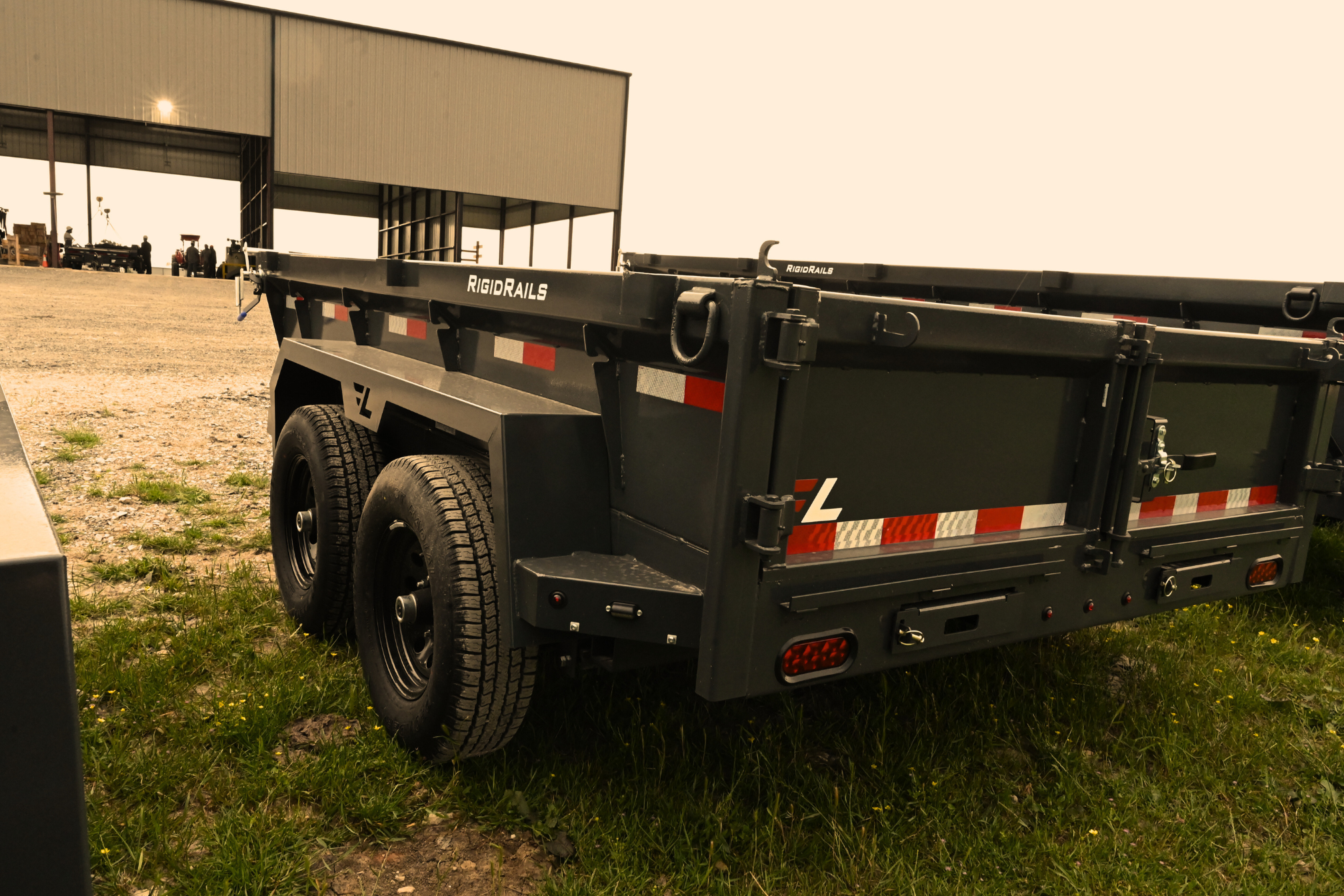 Lamar Trailers Medium Dump (DM)