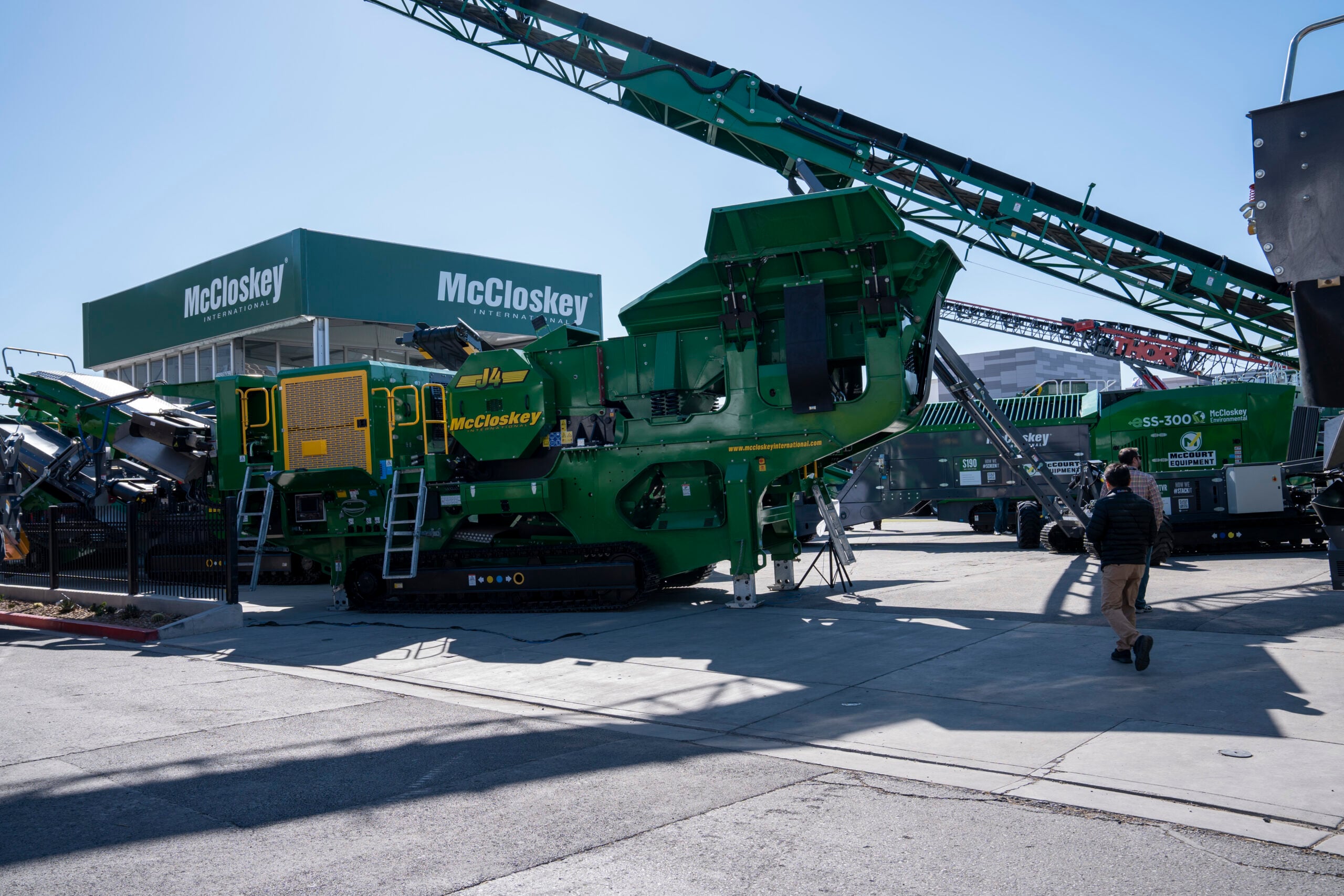 McCloskey International I44