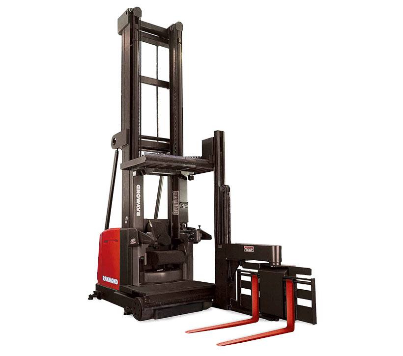 Raymond 9700 Swing-Reach Truck